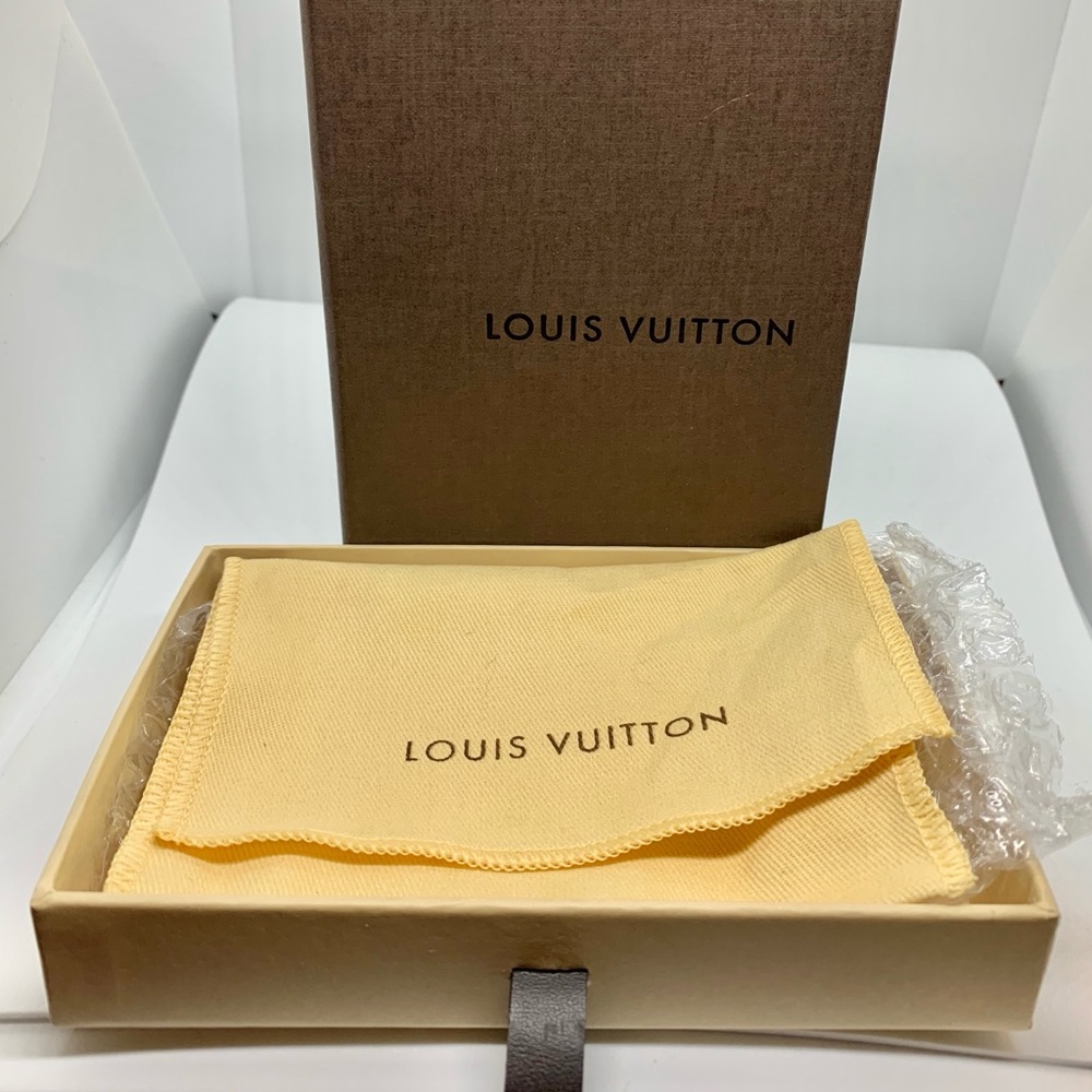 Louis Vuitton - Accessories Box & Linen Dustbag